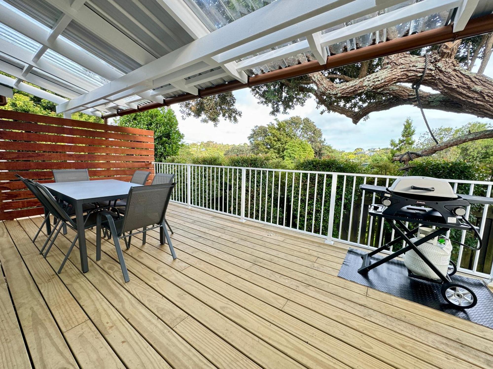 Miami One One Villa Oneroa Exterior photo